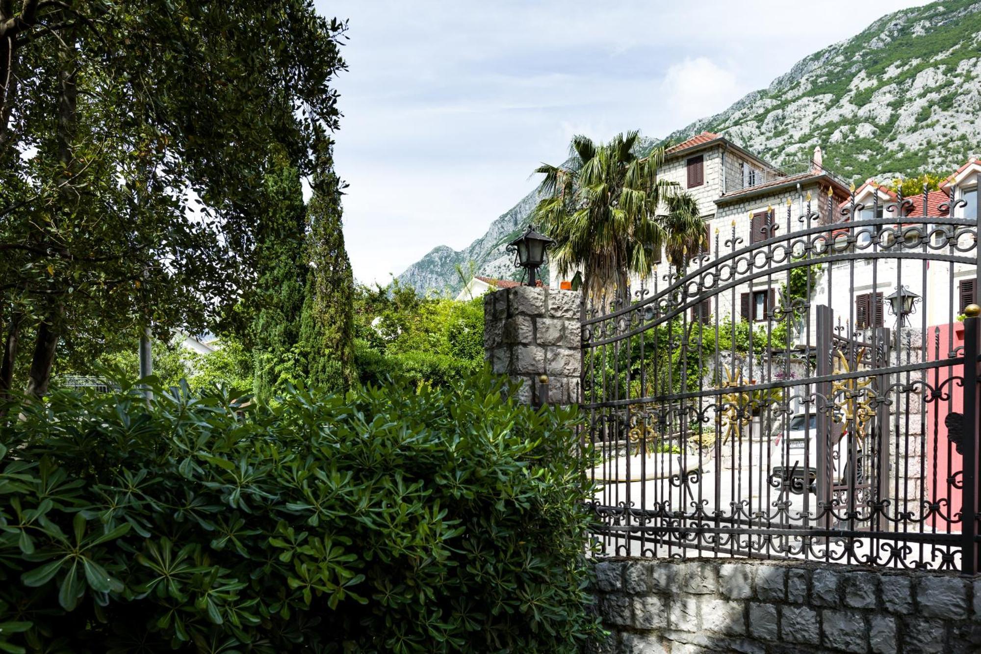 Apartamento Andrea Lux Kotor Exterior foto